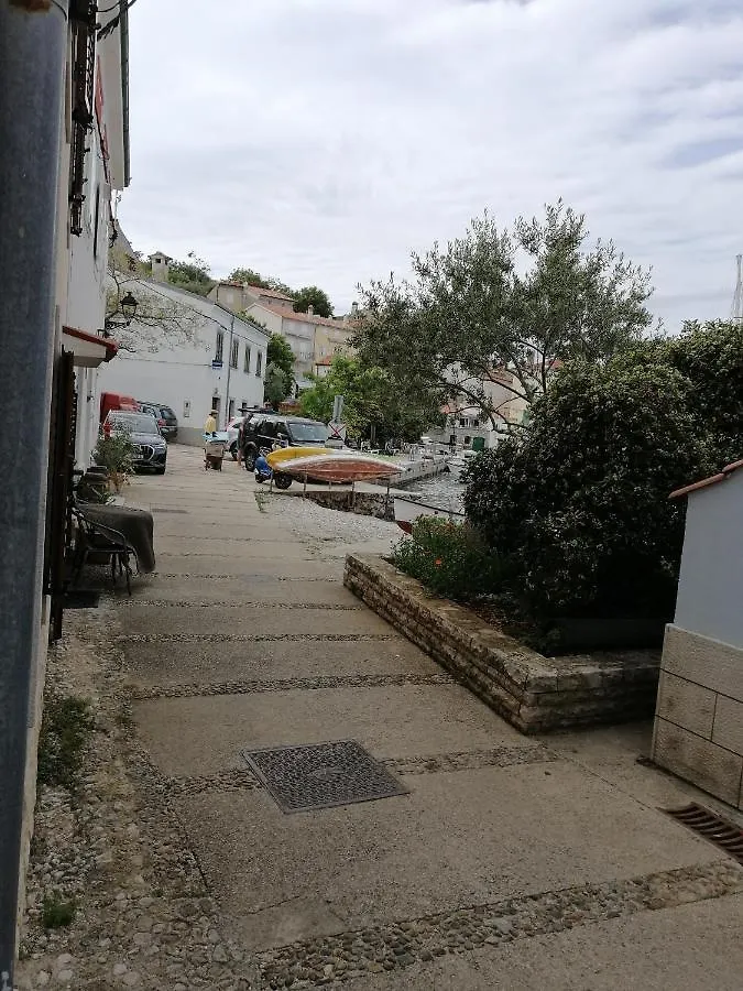 Appartamento Studio Apartman Nona Angela-Valun Cres